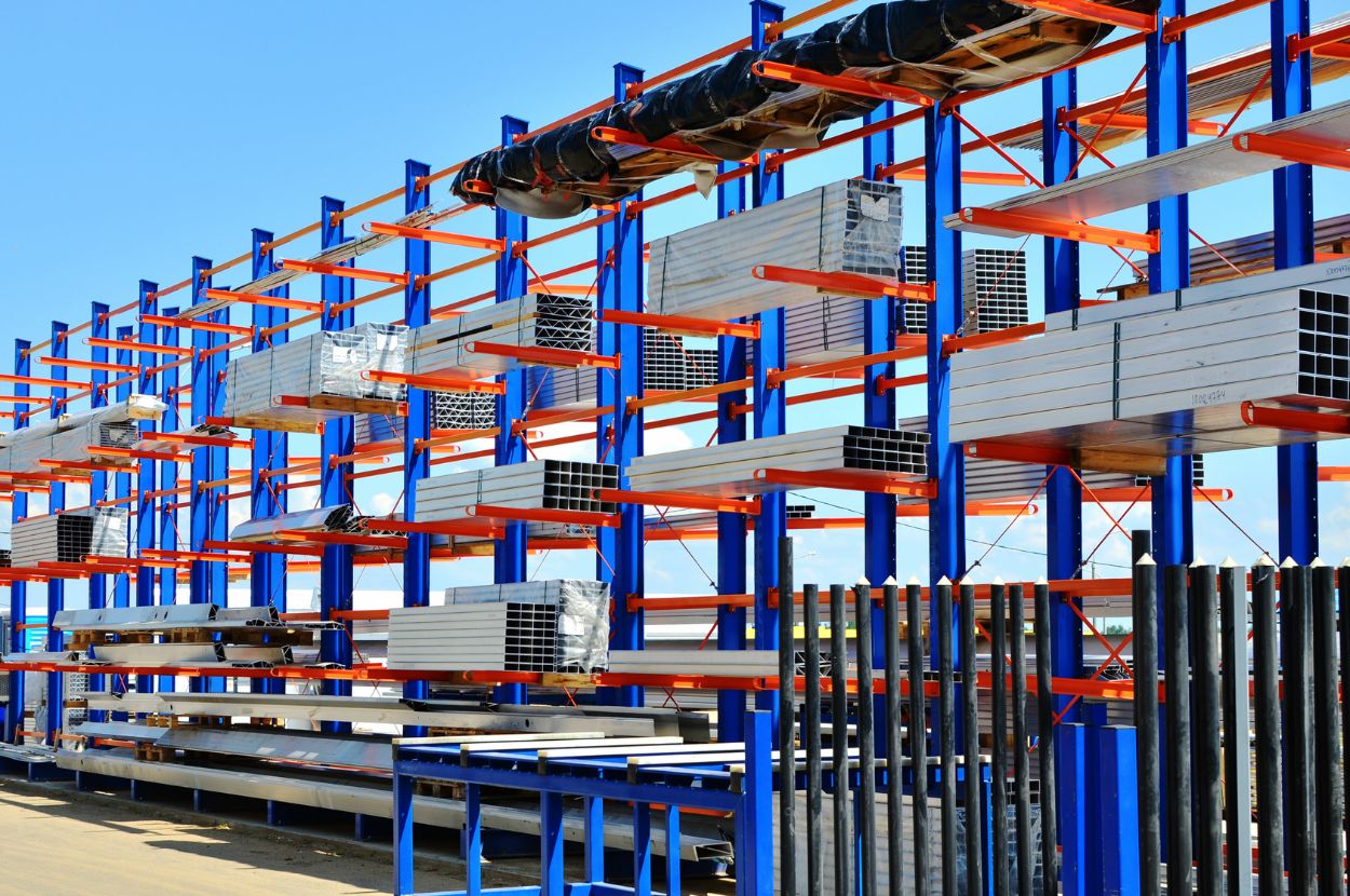 What Is the Best Material for a Pallet Rack?